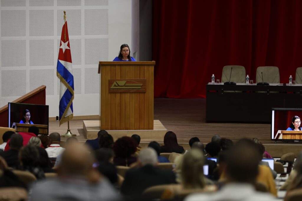 Participación activa, integral y coherente del gobierno en estrategia sanitaria cubana