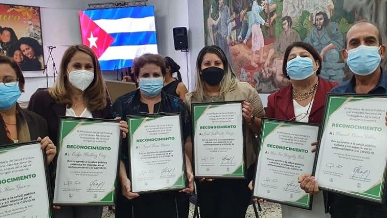 Reconoce Ministerio de Salud Pública a sus trabajadores por labor ante la COVID-19