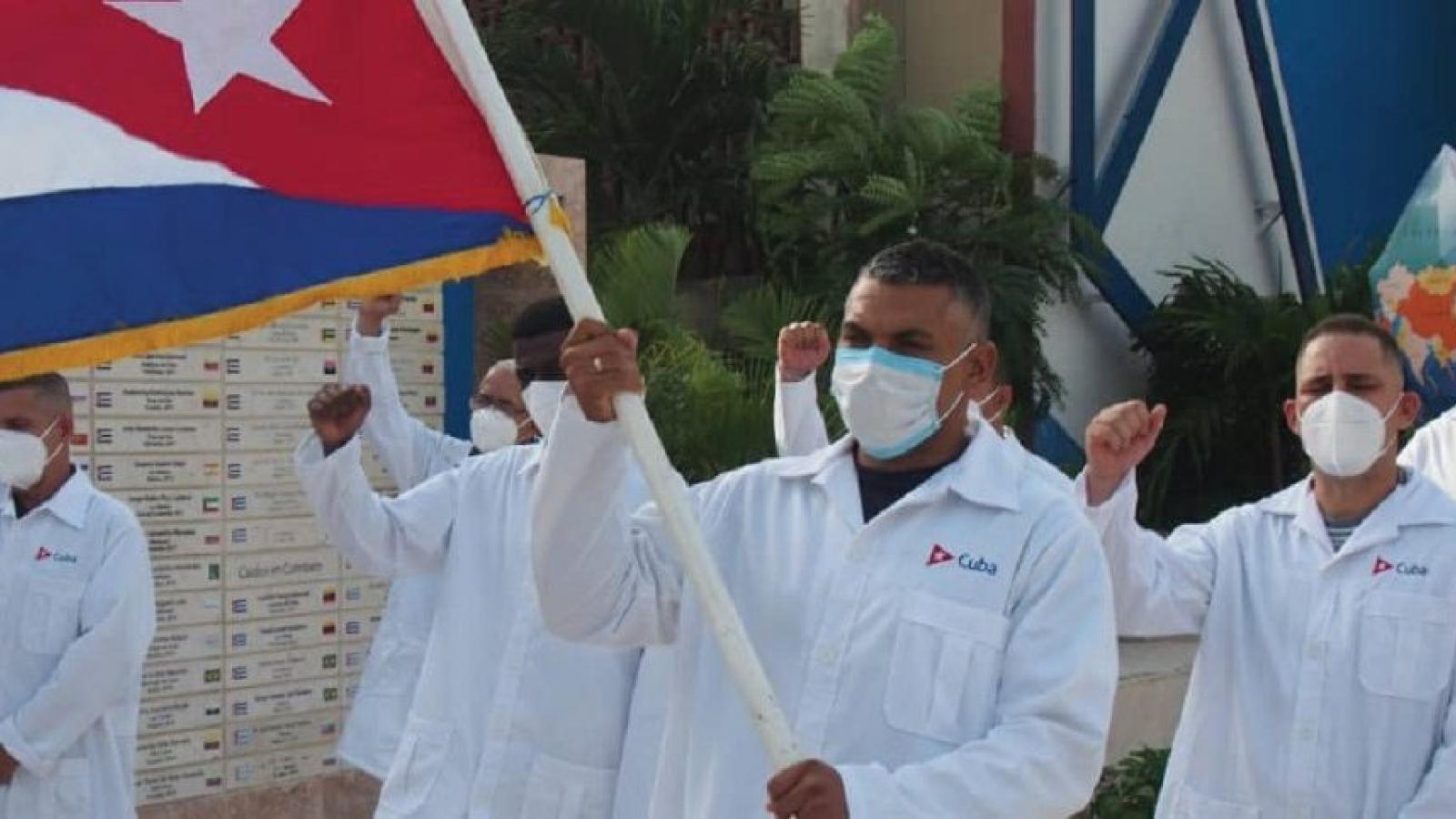 Médicos cubanos del contingente Henry Reeve asistirán al pueblo haitiano