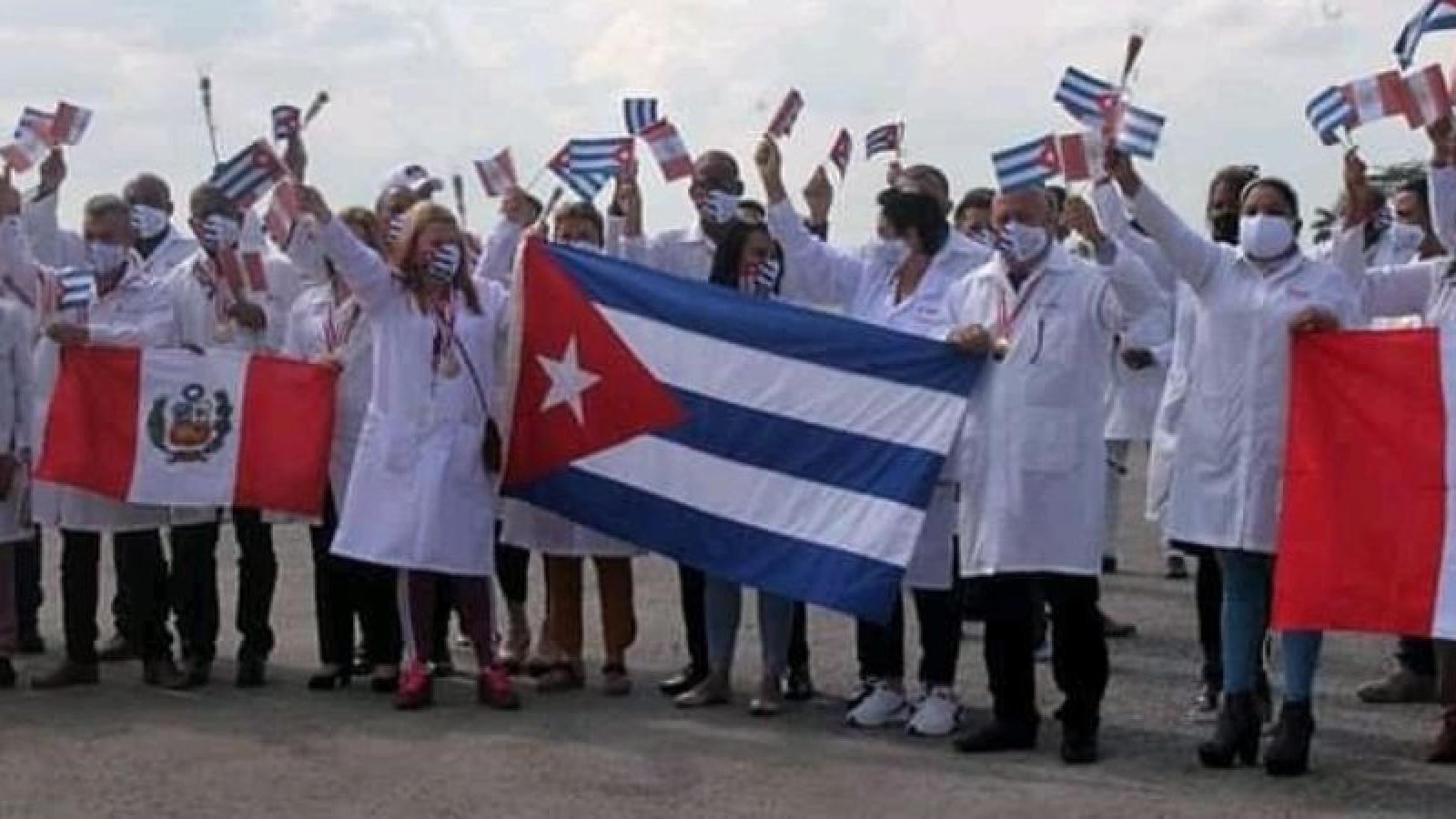 La medicina cubana ratifica su compromiso con la vida y la salud de los pueblo