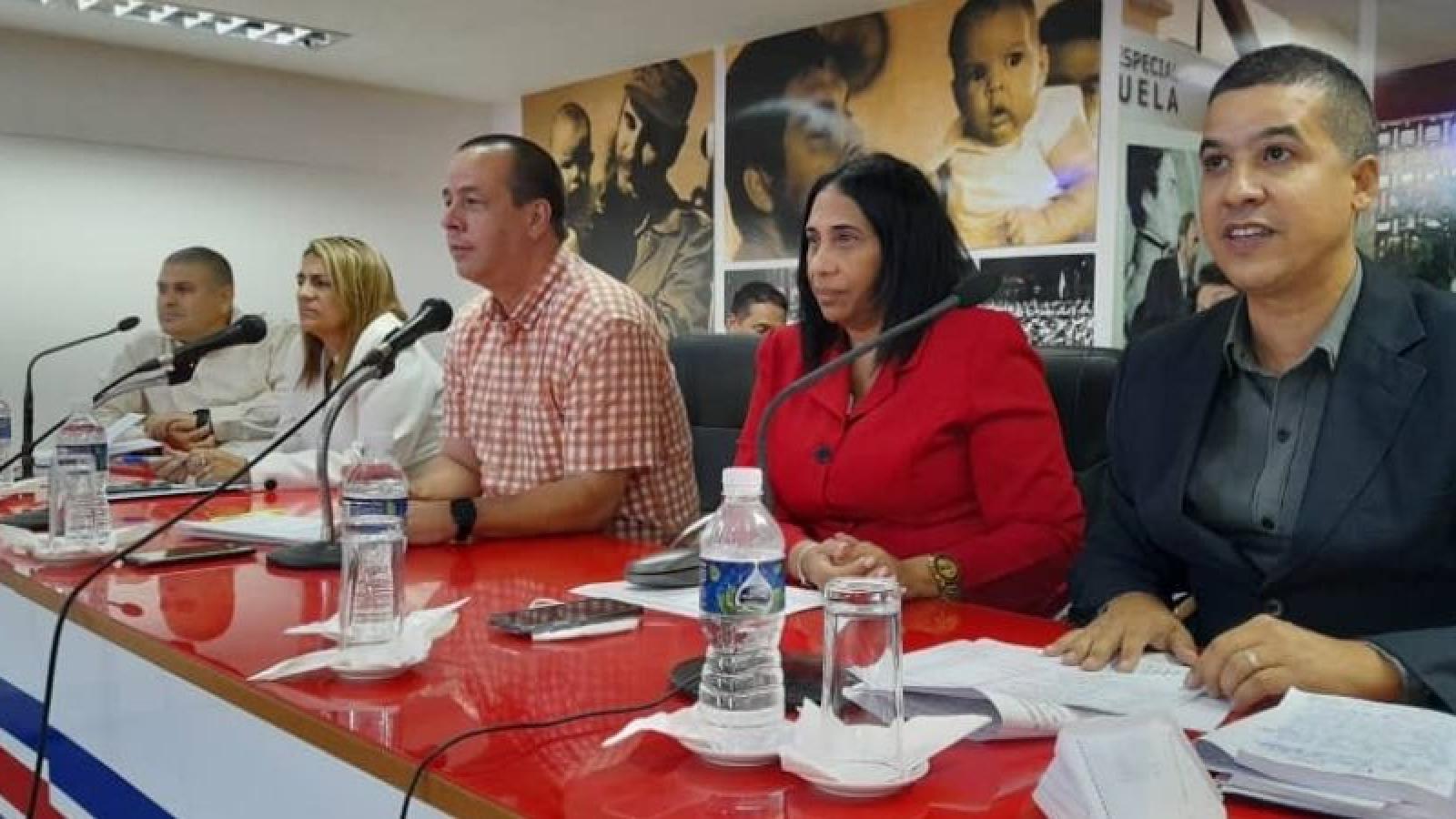 Portal Miranda a colaboradores de la salud: “ustedes ponen en alto el nombre de Cuba”
