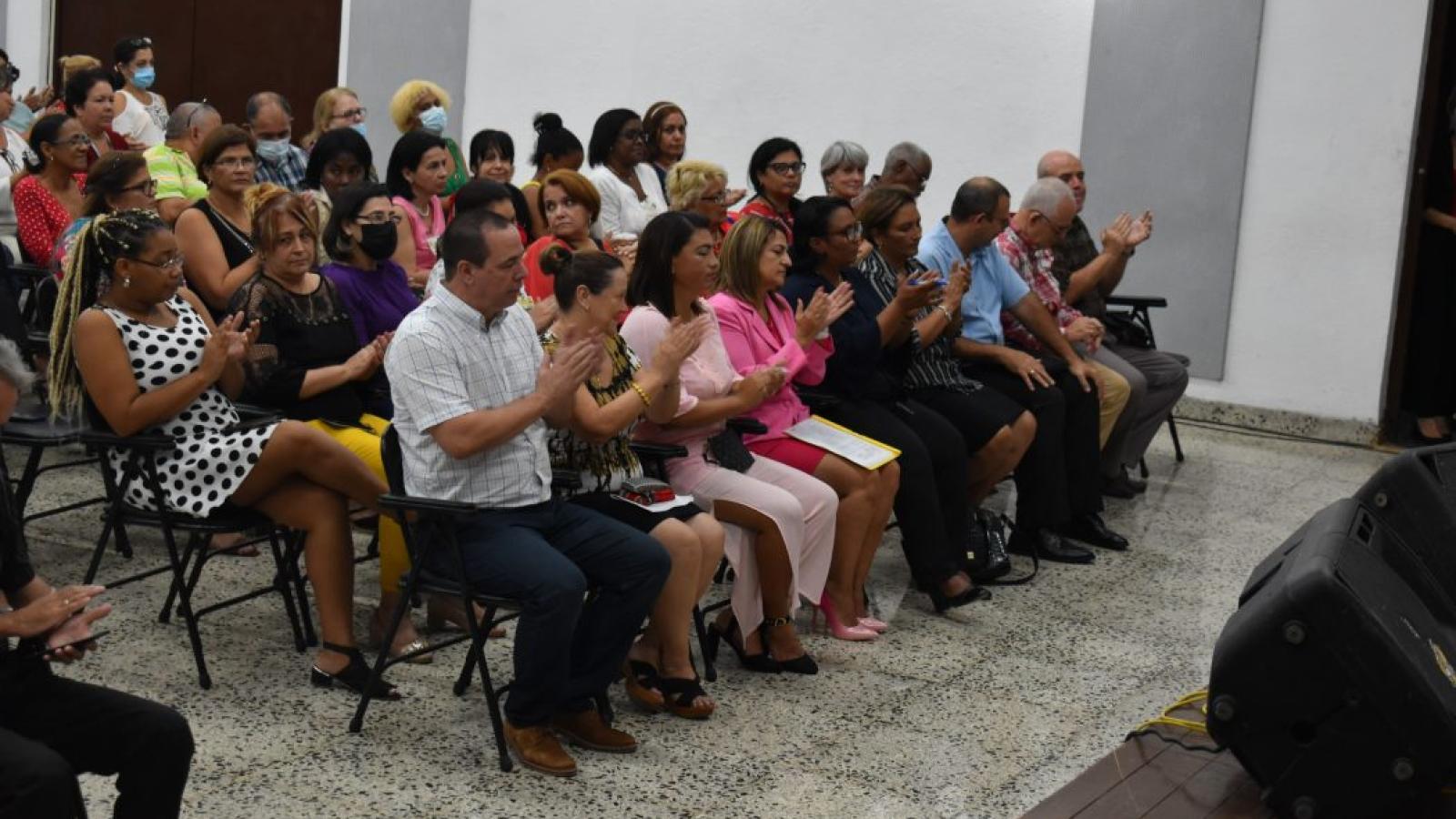 Trabajadores del Minsap celebran el Día de la Medicina Latinoamericana