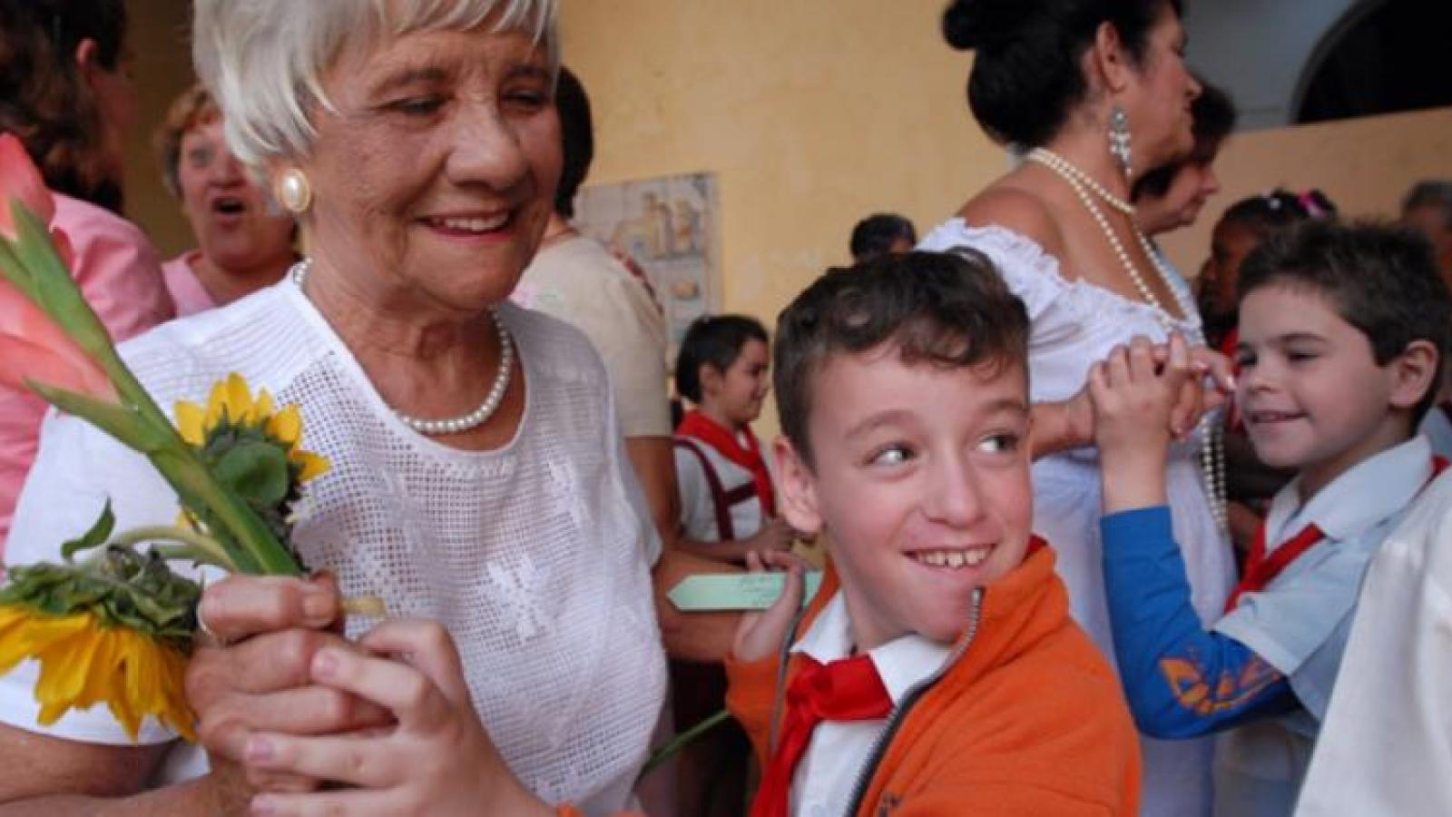 El cuidado y protección de nuestros adultos mayores: prioridad para el Sistema Nacional de Salud