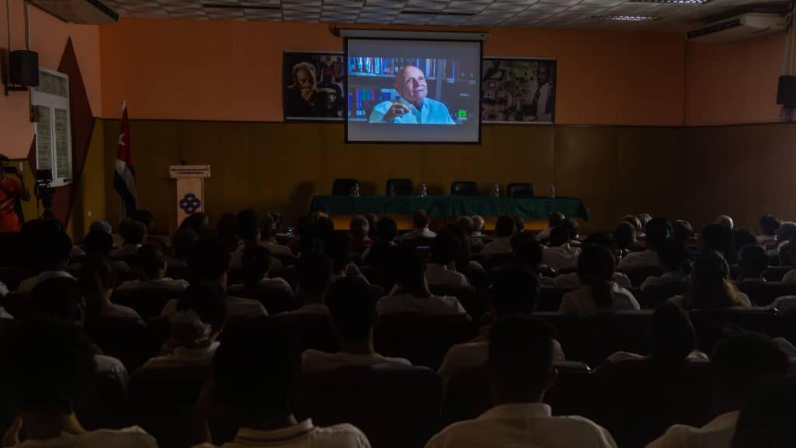 Estrena Infomed documental La dosis exacta, dedicado al doctor Pérez Peña